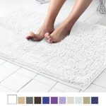 ITSOFT Non Slip Shaggy Chenille Soft Microfibers Bath Mat for Bathroom Rug Water Absorbent Carpet, Machine Washable, 21 x 34 Inches White
